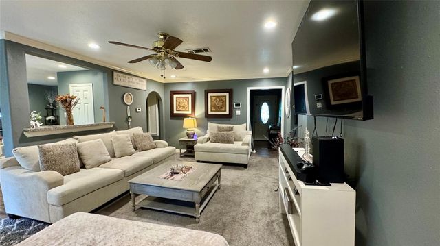 1006 Saddle Rock Drive, Houston, TX 77088