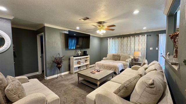 1006 Saddle Rock Drive, Houston, TX 77088