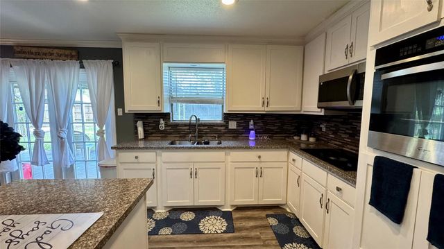 1006 Saddle Rock Drive, Houston, TX 77088