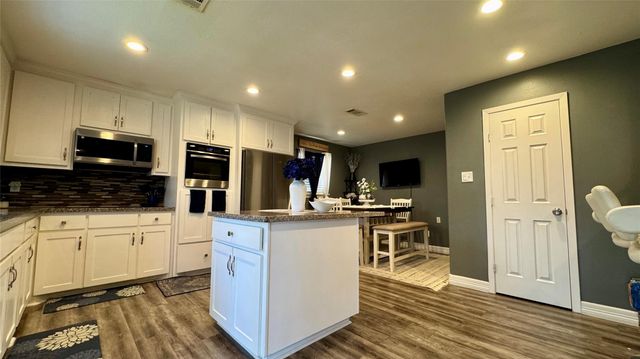 1006 Saddle Rock Drive, Houston, TX 77088