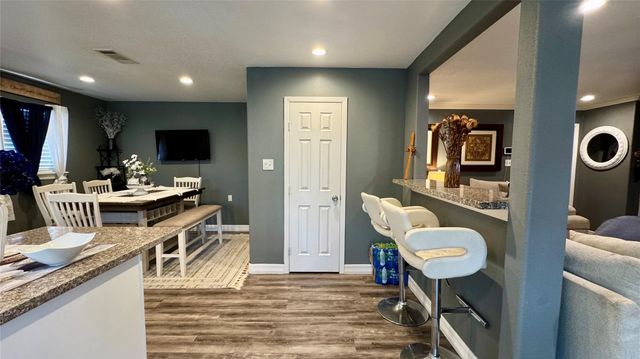 1006 Saddle Rock Drive, Houston, TX 77088