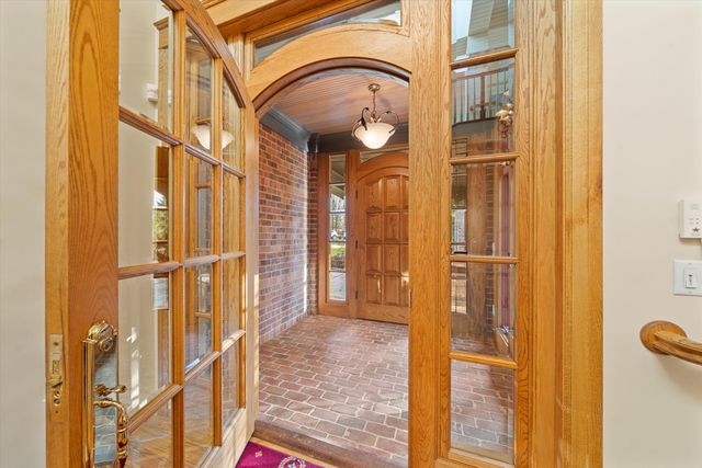 161 Laurin Court, Ann Arbor, MI 48105