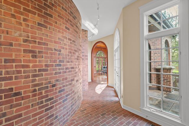161 Laurin Court, Ann Arbor, MI 48105