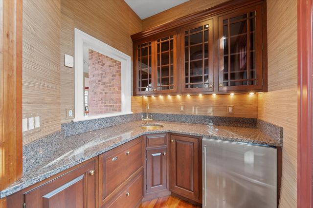161 Laurin Court, Ann Arbor, MI 48105