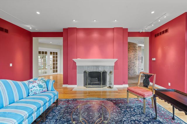 161 Laurin Court, Ann Arbor, MI 48105