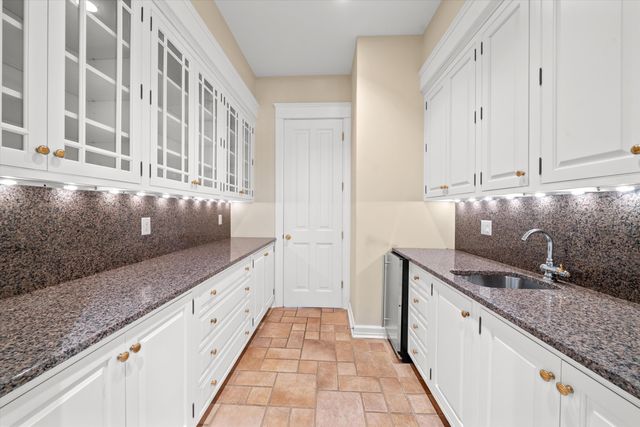 161 Laurin Court, Ann Arbor, MI 48105