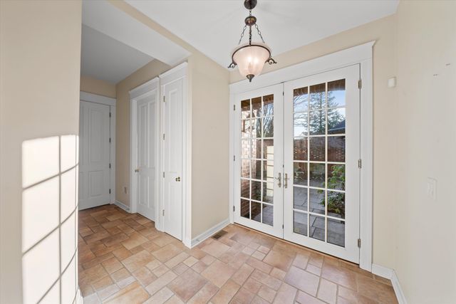 161 Laurin Court, Ann Arbor, MI 48105