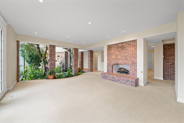 161 Laurin Court, Ann Arbor, MI 48105