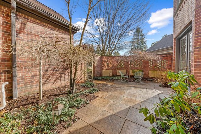 161 Laurin Court, Ann Arbor, MI 48105