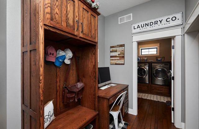 233 NE 60th Court, Ankeny, IA 50021