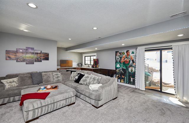 233 NE 60th Court, Ankeny, IA 50021