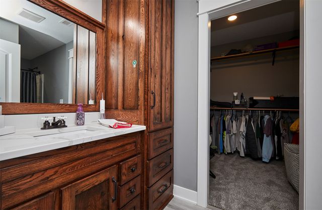 233 NE 60th Court, Ankeny, IA 50021