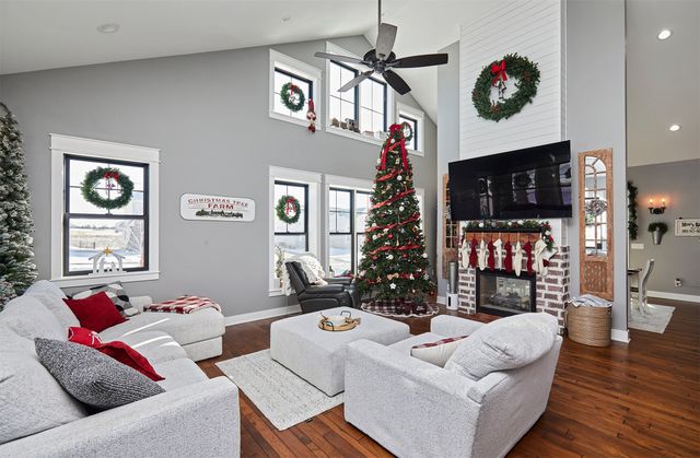 233 NE 60th Court, Ankeny, IA 50021