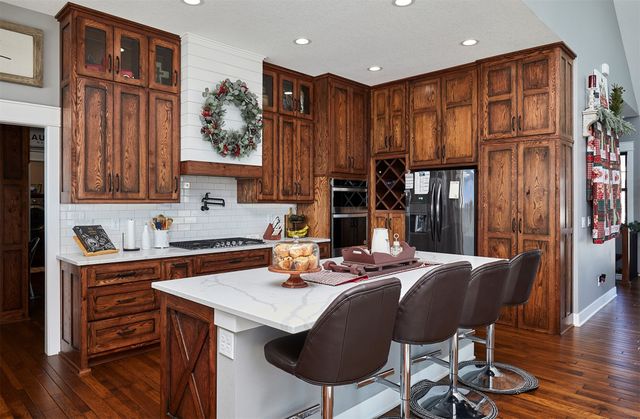 233 NE 60th Court, Ankeny, IA 50021