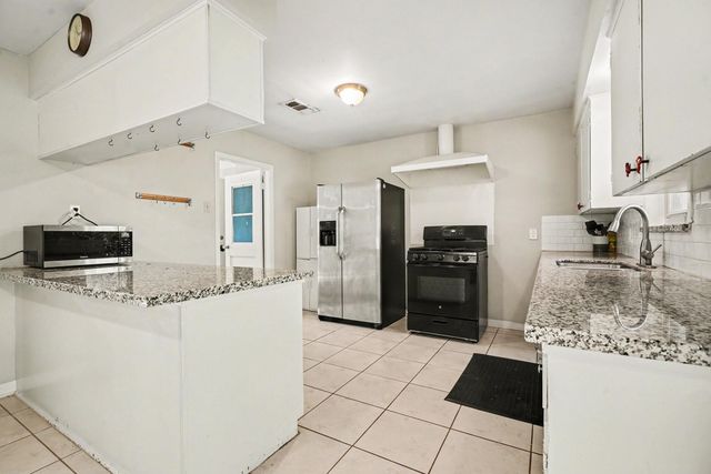 4802 Crosby Cedar Bayou Road, Baytown, TX 77521