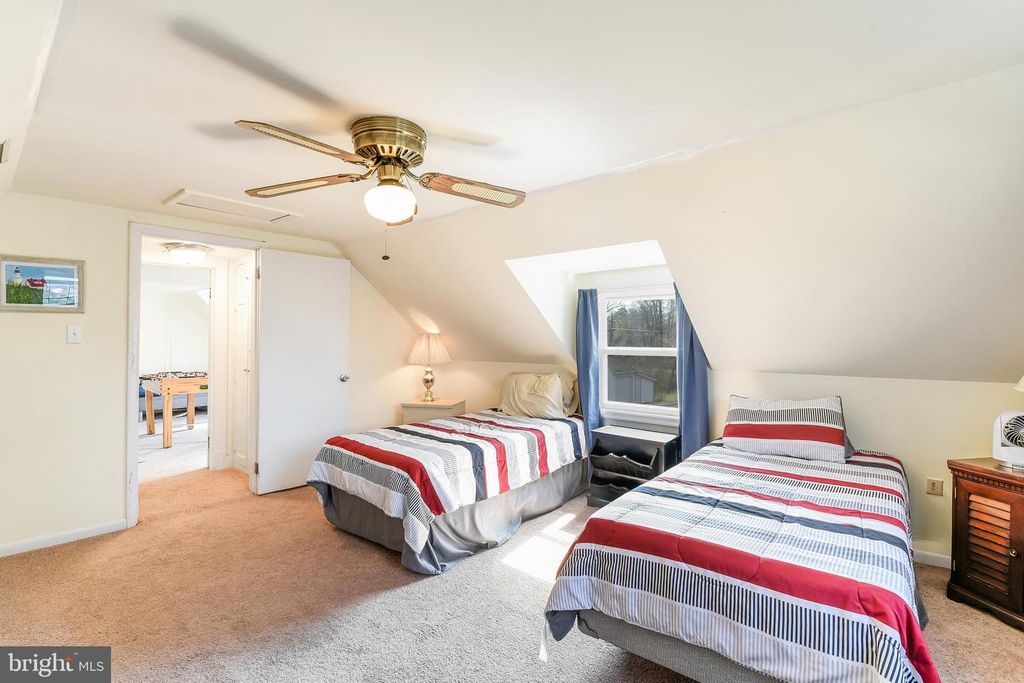 Image 20 of property listing at 23690 W PATUXENT BEACH RD, California, MD 20619