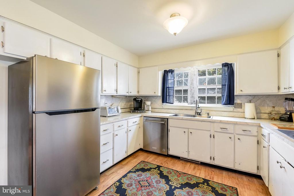 Image 30 of property listing at 23690 W PATUXENT BEACH RD, California, MD 20619