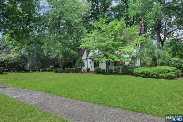 112 Goodwin Terrace, Westwood, NJ 07675