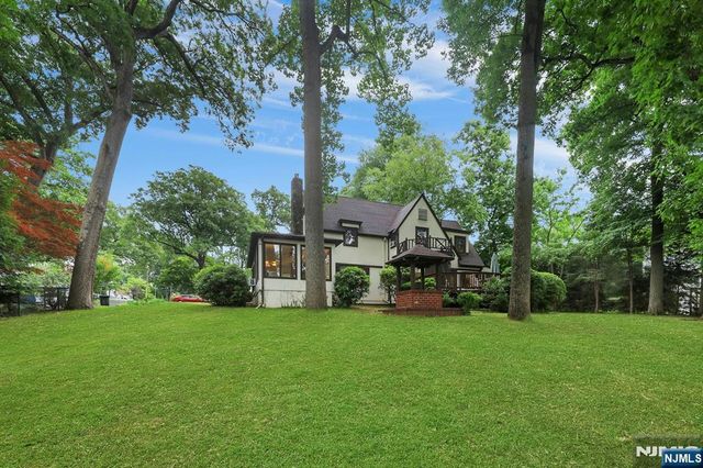 112 Goodwin Terrace, Westwood, NJ 07675