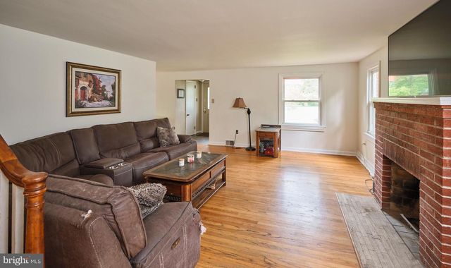 451 N MAIN ST, Chalfont, PA 18914