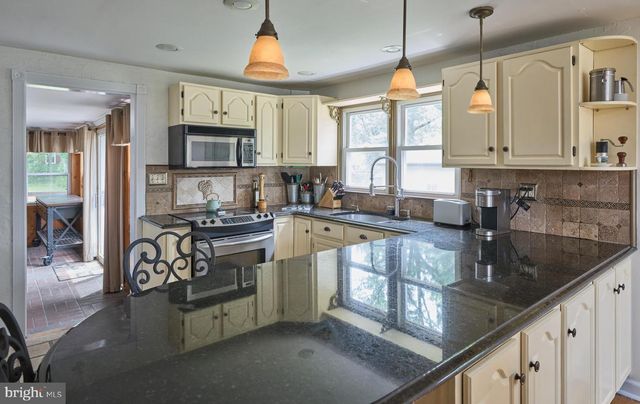 451 N MAIN ST, Chalfont, PA 18914