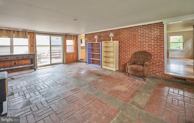 451 N MAIN ST, Chalfont, PA 18914