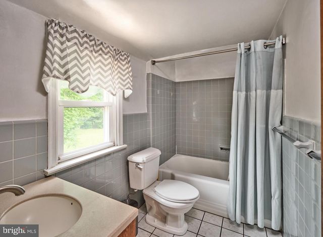 451 N MAIN ST, Chalfont, PA 18914