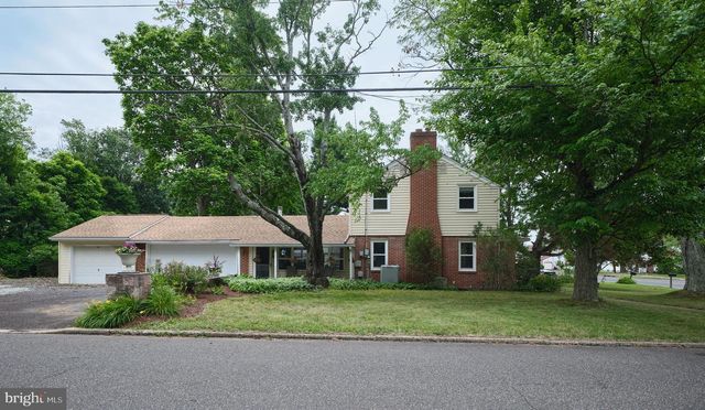 451 N MAIN ST, Chalfont, PA 18914