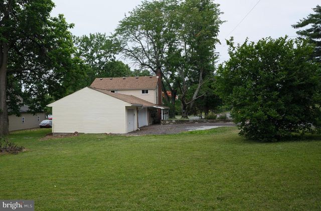 451 N MAIN ST, Chalfont, PA 18914