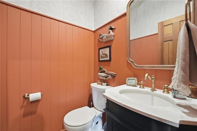 3601 SW Fleming Drive, Blue Springs, MO 64015