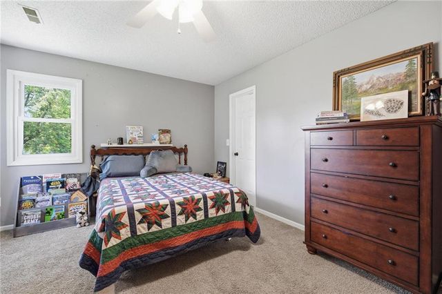 3601 SW Fleming Drive, Blue Springs, MO 64015