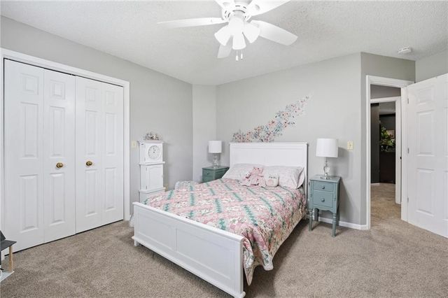 3601 SW Fleming Drive, Blue Springs, MO 64015
