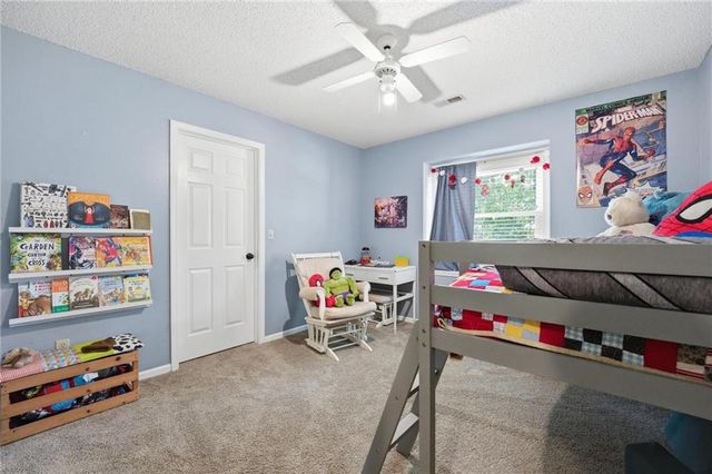 3601 SW Fleming Drive, Blue Springs, MO 64015