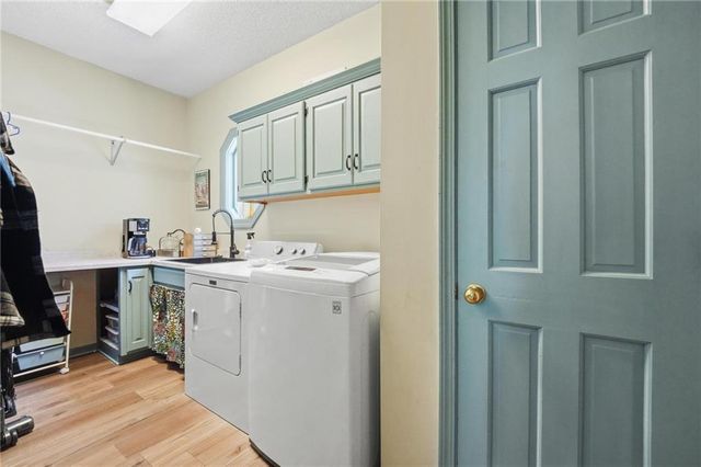3601 SW Fleming Drive, Blue Springs, MO 64015
