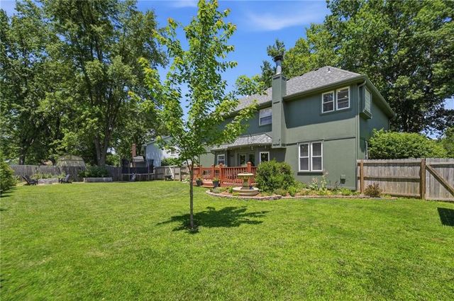 3601 SW Fleming Drive, Blue Springs, MO 64015