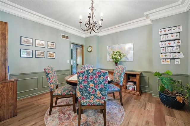 3601 SW Fleming Drive, Blue Springs, MO 64015