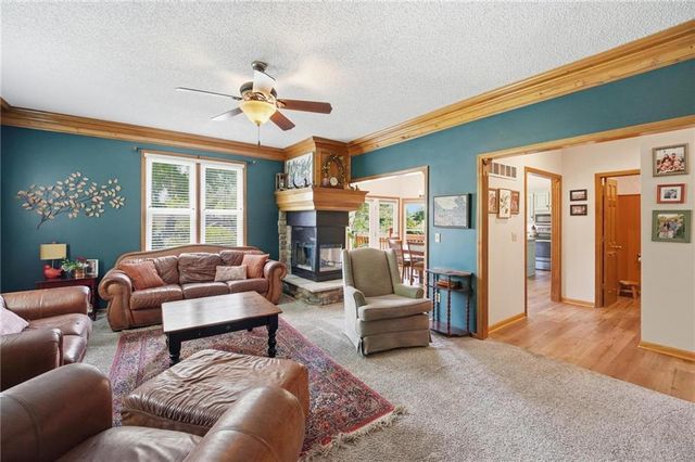 3601 SW Fleming Drive, Blue Springs, MO 64015