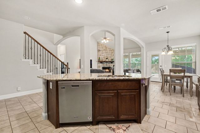 117 Providence Drive, Van Alstyne, TX 75495