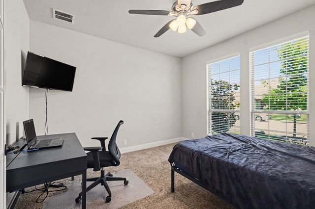 117 Providence Drive, Van Alstyne, TX 75495