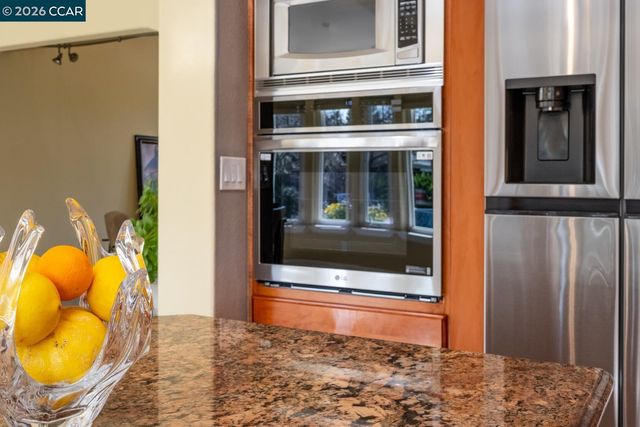 3139 Deerpark Dr, Walnut Creek, CA 94598