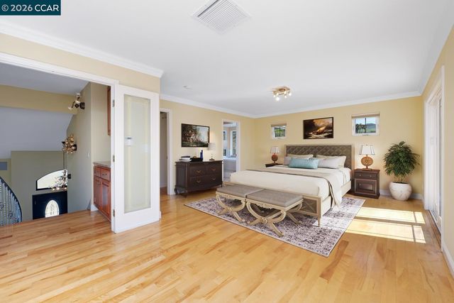 3139 Deerpark Dr, Walnut Creek, CA 94598