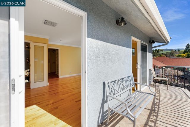 3139 Deerpark Dr, Walnut Creek, CA 94598