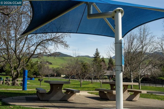 3139 Deerpark Dr, Walnut Creek, CA 94598