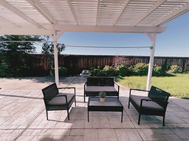 19 Quartz Court, Pittsburg, CA 94565