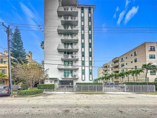 7133 Bay Dr 805, Miami Beach, FL 33141