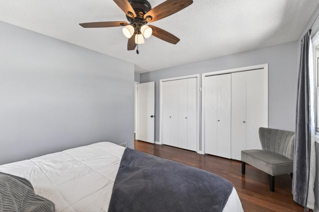 8657 Ironwood Trail N, Lake Elmo, MN 55042