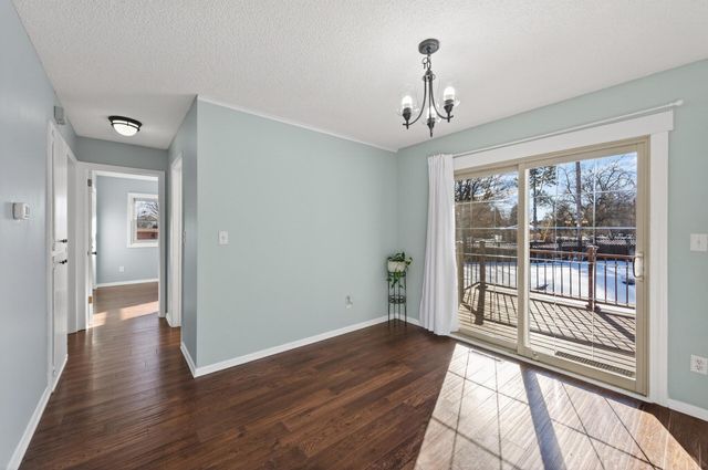 8657 Ironwood Trail N, Lake Elmo, MN 55042