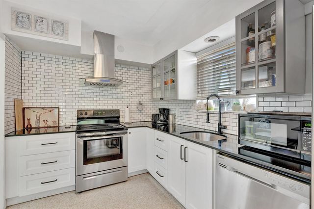 1246 Johnson Street, Hollywood, FL 33019