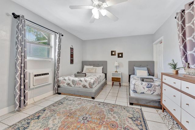 1246 Johnson Street, Hollywood, FL 33019