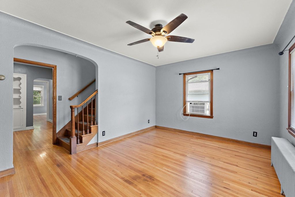 829 Brown Avenue, West Saint Paul, MN 55107 — photo 5
